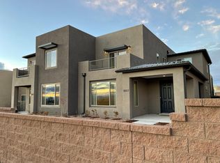 5017 Wheeler Ln, Santa Fe, NM 87507