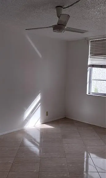 9340 Lagoon Pl #302 — Photo 13