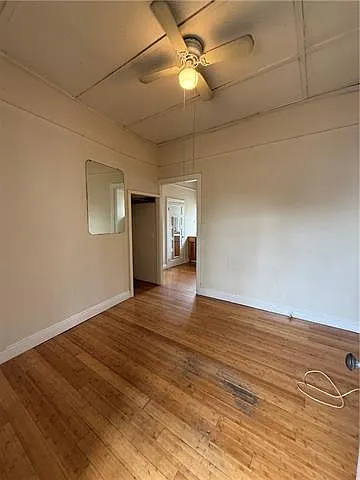 Studio, 1.0 bath, 300 sqft, $950 — Photo 2