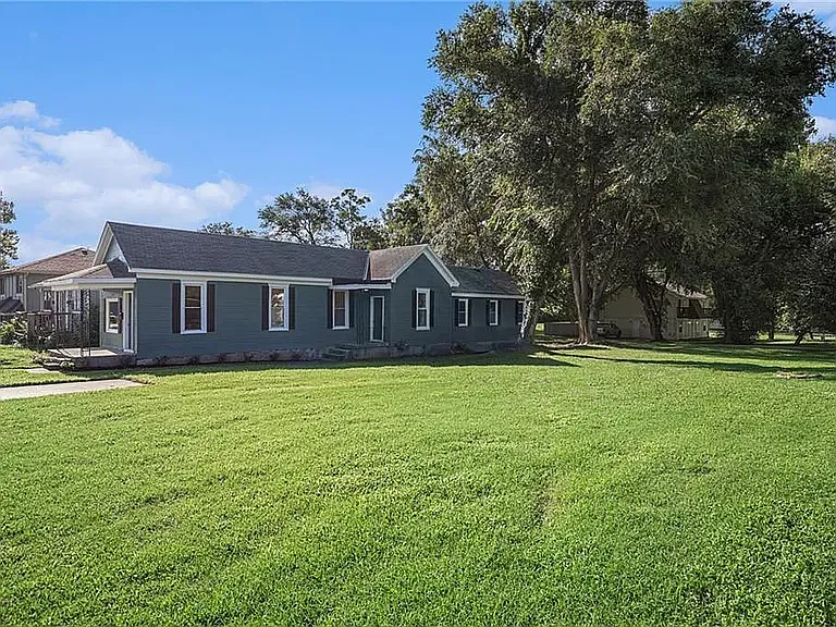 325 Kiowa St — Photo 21