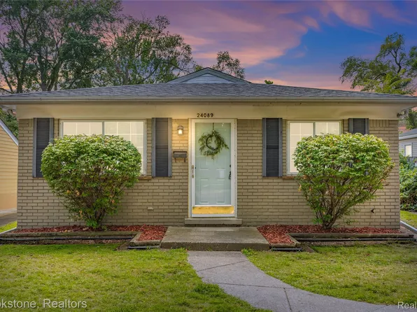 24089 Hopkins St, Dearborn Heights, MI 48125