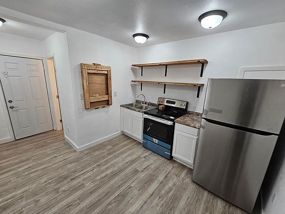 5th image of 1000 Grigsby Ave #114