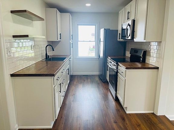 5th image of 780 Bell Dr