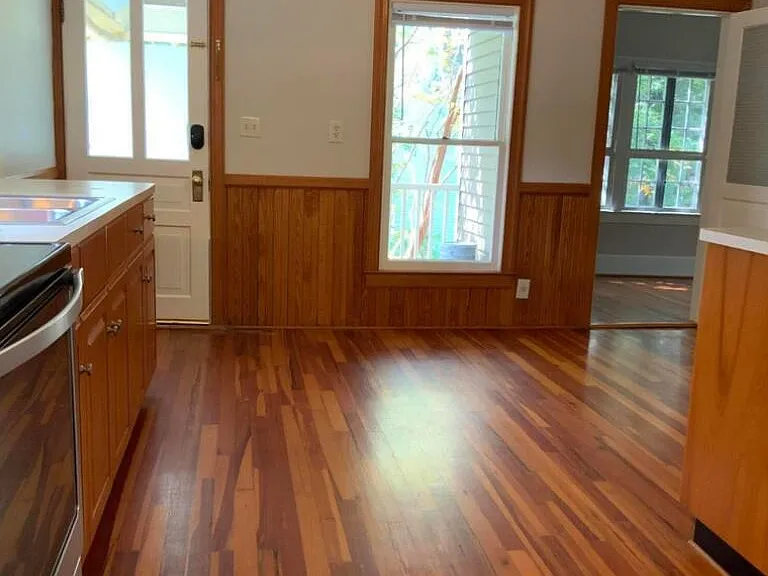 220 E Vermont Ave — Photo 5