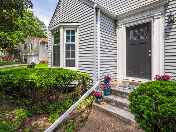 4th image of 2329 Ridgewood St