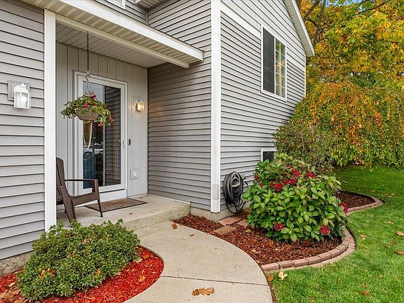 4th image of 13778 Duncan St