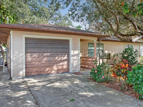 7157 Landmark Dr, Spring Hill, FL 34606