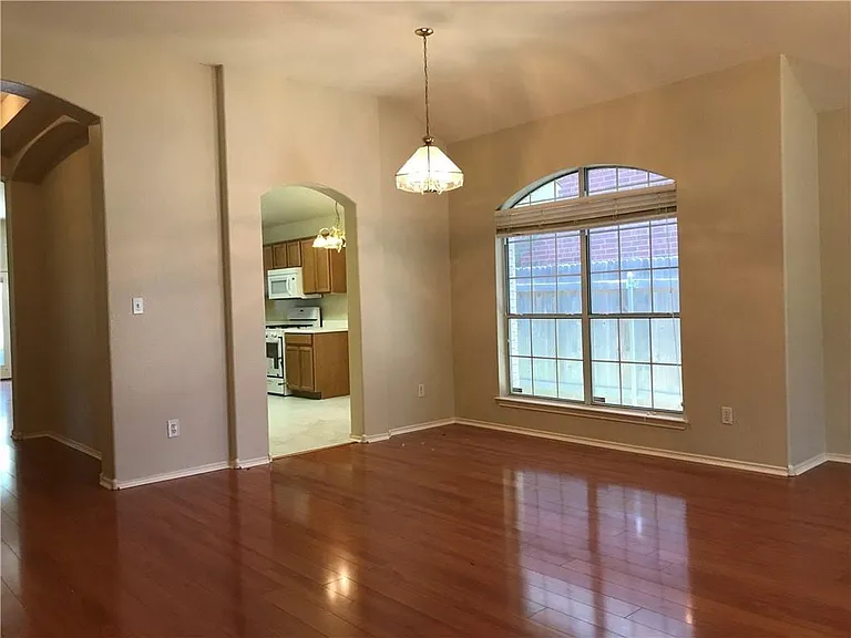 10309 Broomflower Dr — Photo 9