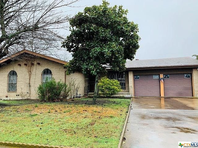 1st image of 207 Rose Ave