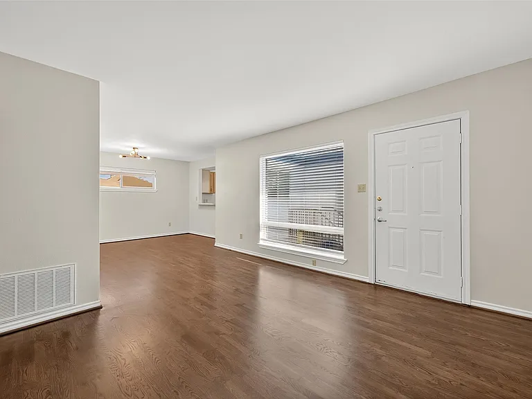 2020 Huldy St #10 — Photo 8