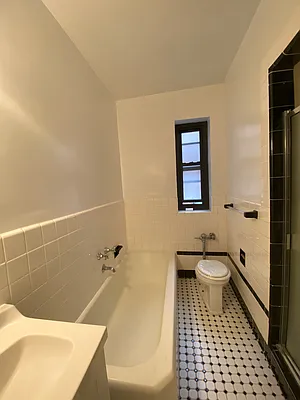 Rented by Century 21 American Homes | media 5