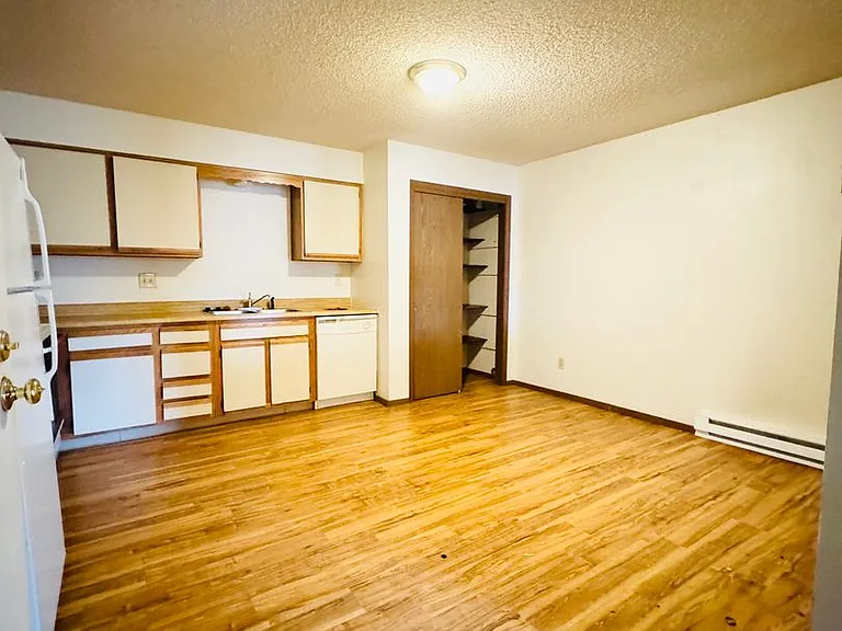 332 Terri Dr — Photo 11