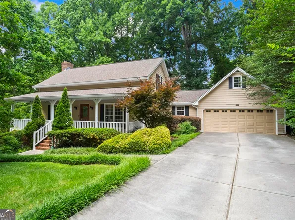 1052 Evelyn Ln SW, Lilburn, GA 30047