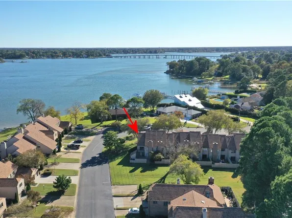 4286 Hatton Point Ln, Portsmouth, VA 23703