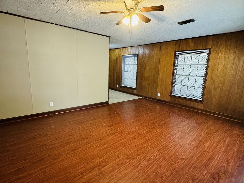 1st image of 3141 Forest Ave