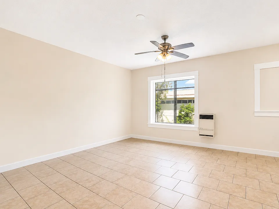 2941 Whittier Blvd #305
