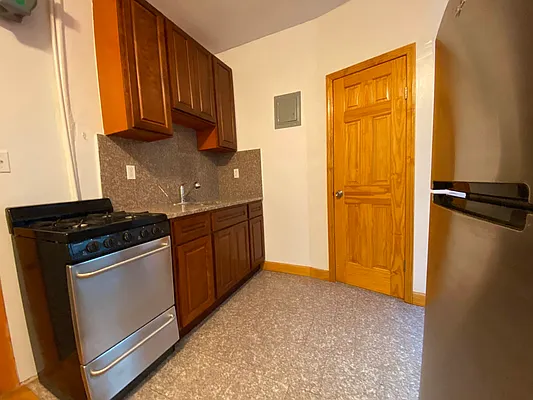 Rented by Best Apartments North Inc | media 22