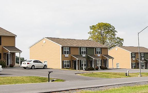 3rd image of 237 Dani Brooke Dr