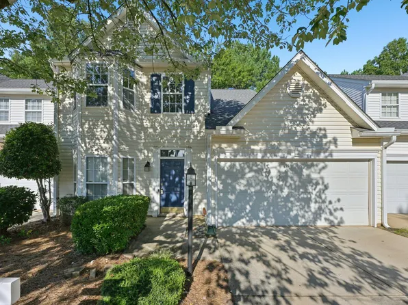 1031 Lake Moraine Pl, Raleigh, NC 27607