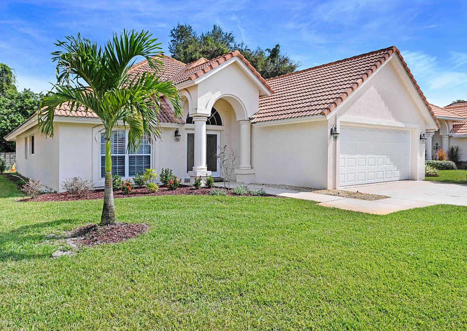 1st image of 1700 James Cir