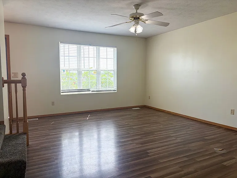 28 Fetzer Ct #9 — Photo 2