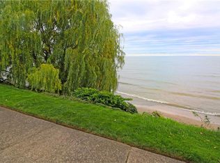 650 Beach Ave, Rochester, NY 14612