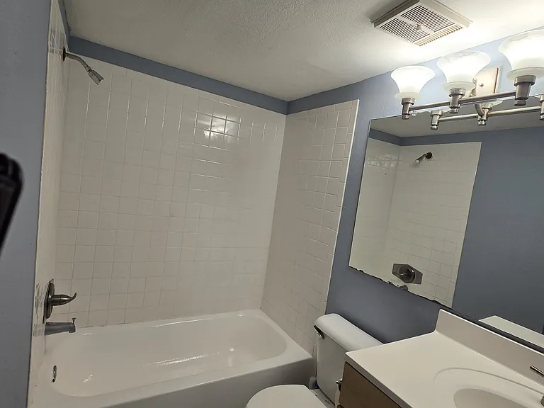 2500 Winding Creek Blvd #E205 — Photo 17