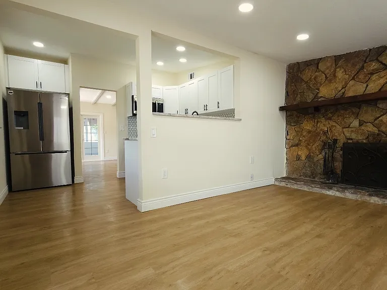 1709 W Humphrey St #A — Photo 4