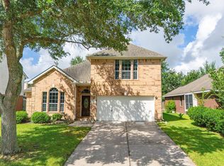 406 Stockbridge Ln, Dickinson, TX 77539