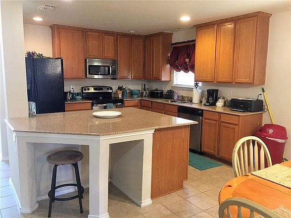 3rd image of 12616 Summerwood Dr