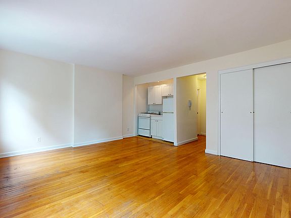 5th image of 208 E 32nd St APT 4B
