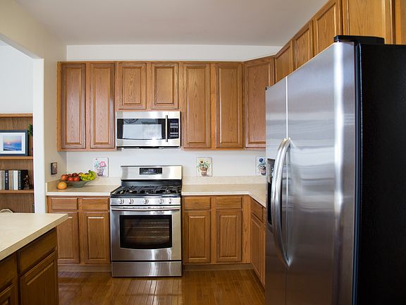 5th image of 471 Cannon Dr