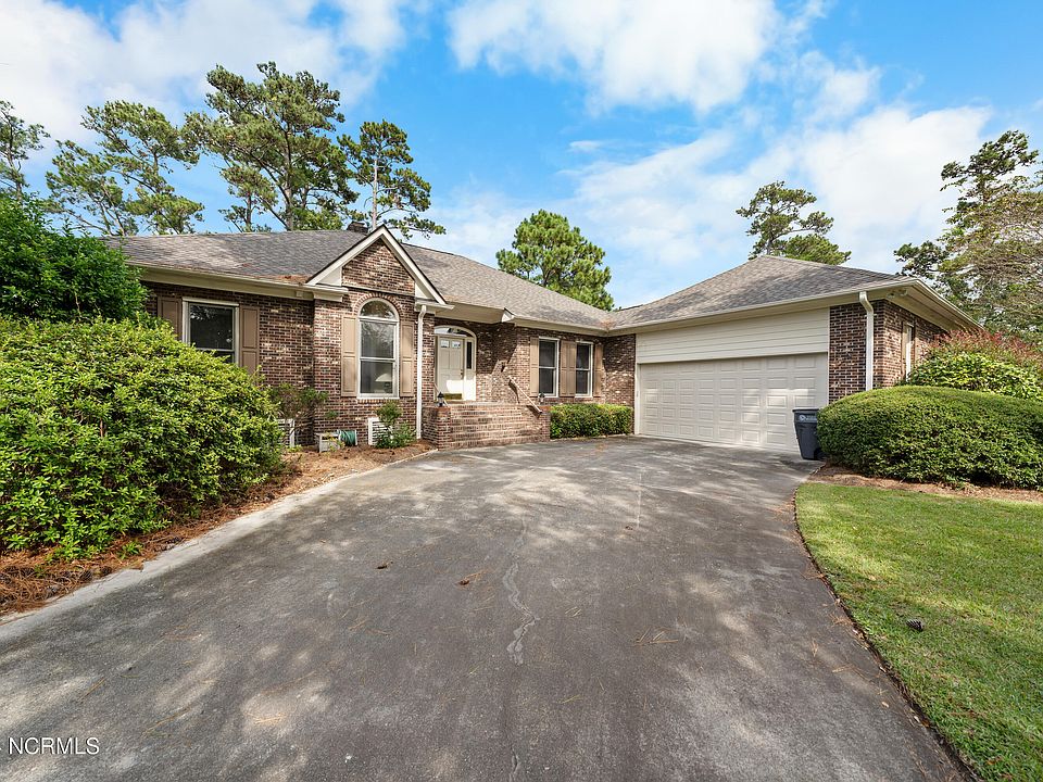 1st image of 3394 Laurel Lane SE