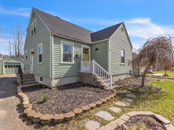 37 Coolidge Ave, Westfield, MA 01085