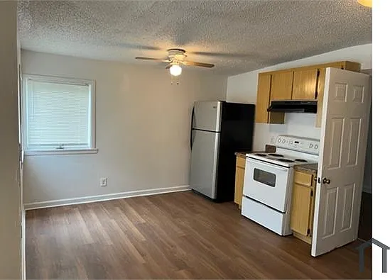 8008 N Marks St — Photo 15