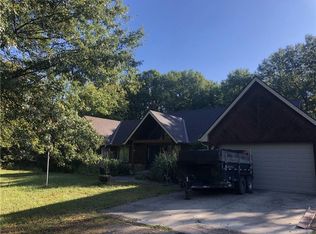 29105 S Arnold Rd, Harrisonville, MO 64701