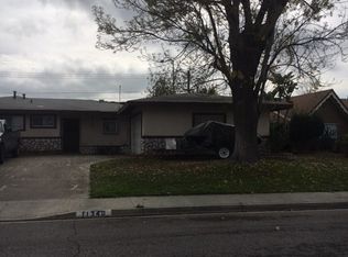 11340 Town Country Dr, Riverside, CA 92505