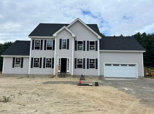 216 Hampshire Rd, Methuen, MA 01844