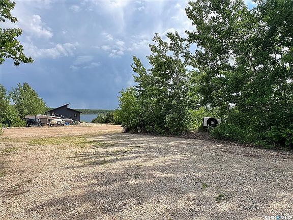 3rd image of 641 Willow Point WAY