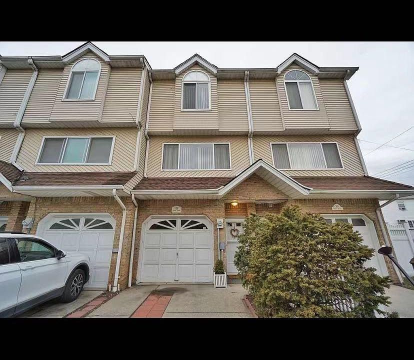 1st image of 82 Church Ave
