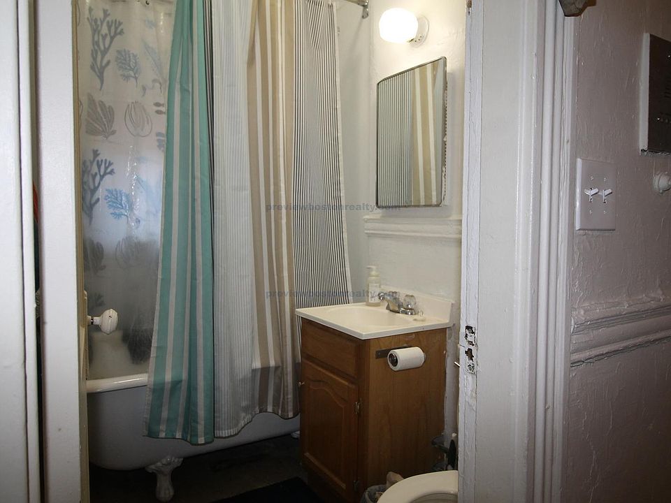 2nd image of 5 Walbridge St #B9