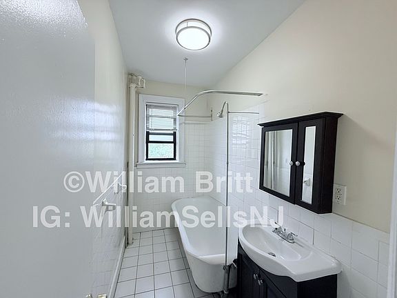 5th image of 16 Kensington Ave APT 5C