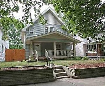 1st image of 1015 Hervey St