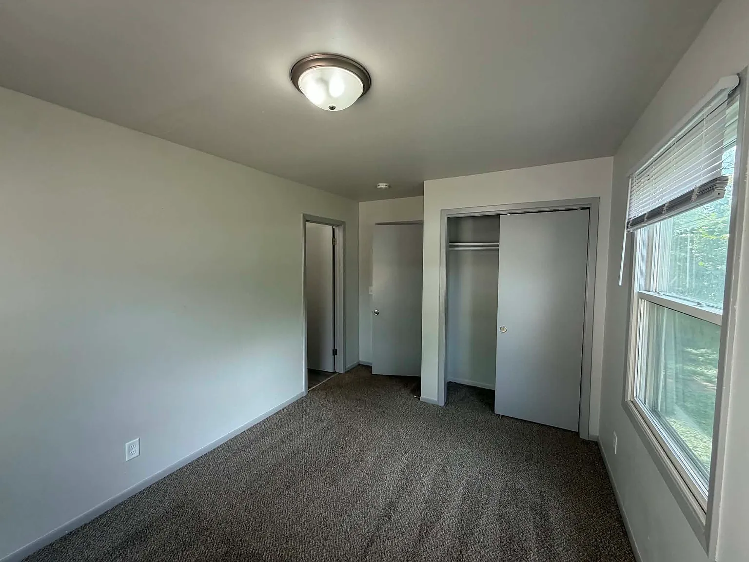 4 bed, 1529 sqft, $1,700 — Photo 3