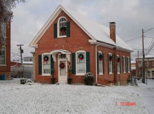413 E Washington St, Belleville, IL 62220