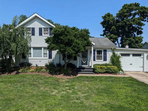 10515 Ridge Rd, Medina, NY 14103