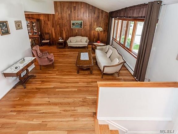 2nd image of 1166 Howard Dr