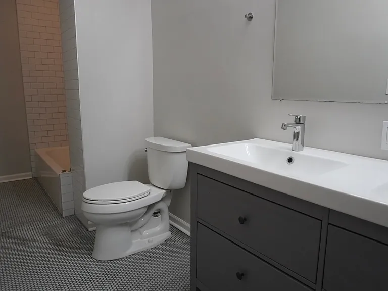 867 E Pershing Rd #2 — Photo 7
