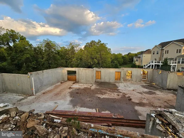5005 Burnside Farm Pl, Haymarket, VA 20169