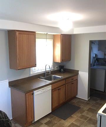 3rd image of 2309 Barrett Ave